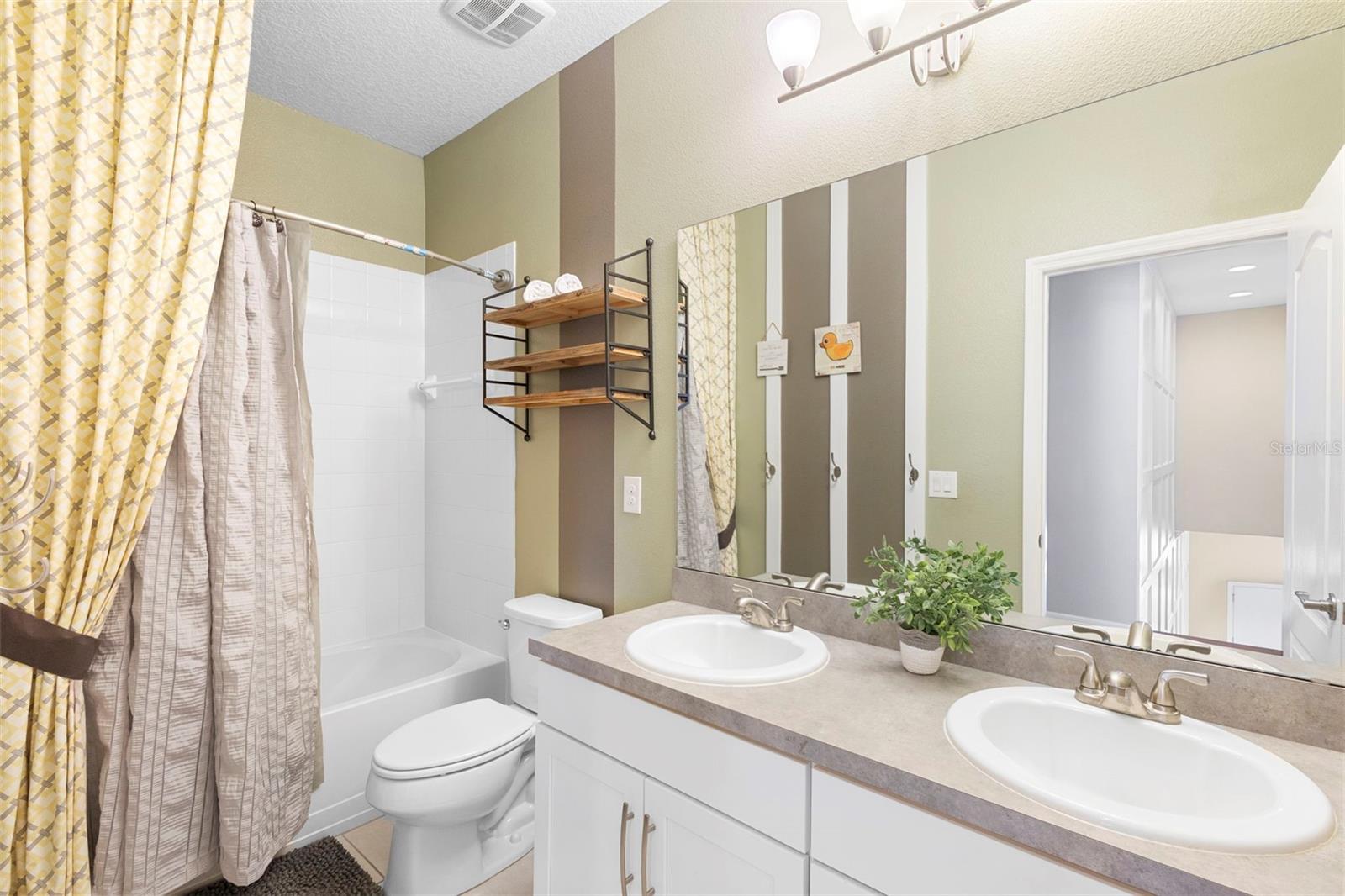 Image 43 of 61 For 1082 Cosmos Way