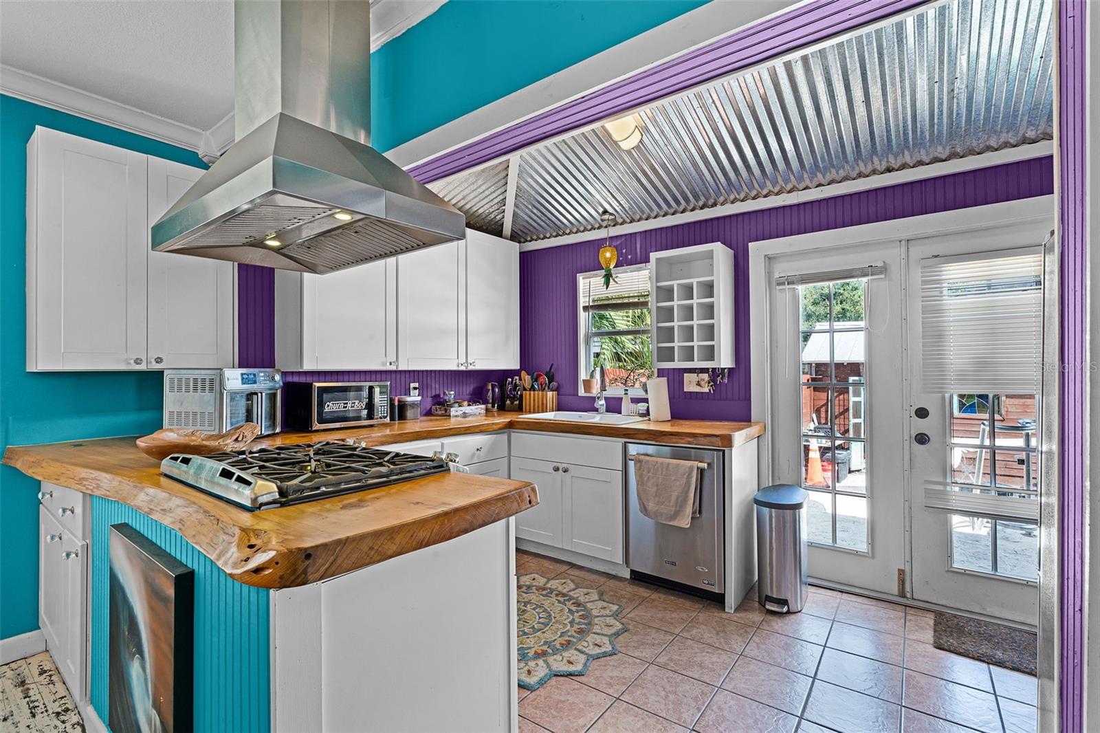 Image 13 of 41 For 300 20th Street