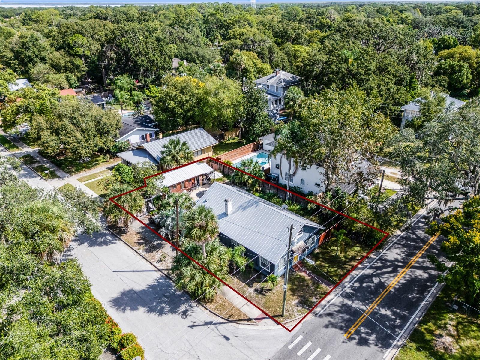 Image 37 of 41 For 300 20th Street
