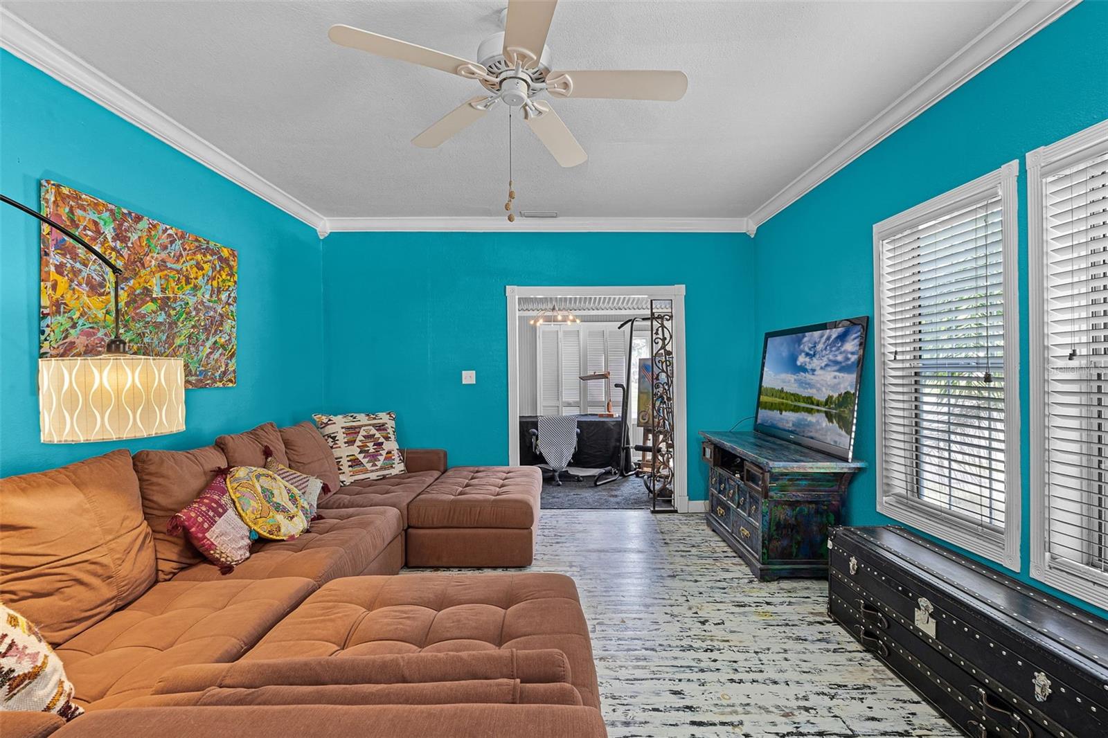 Image 6 of 41 For 300 20th Street