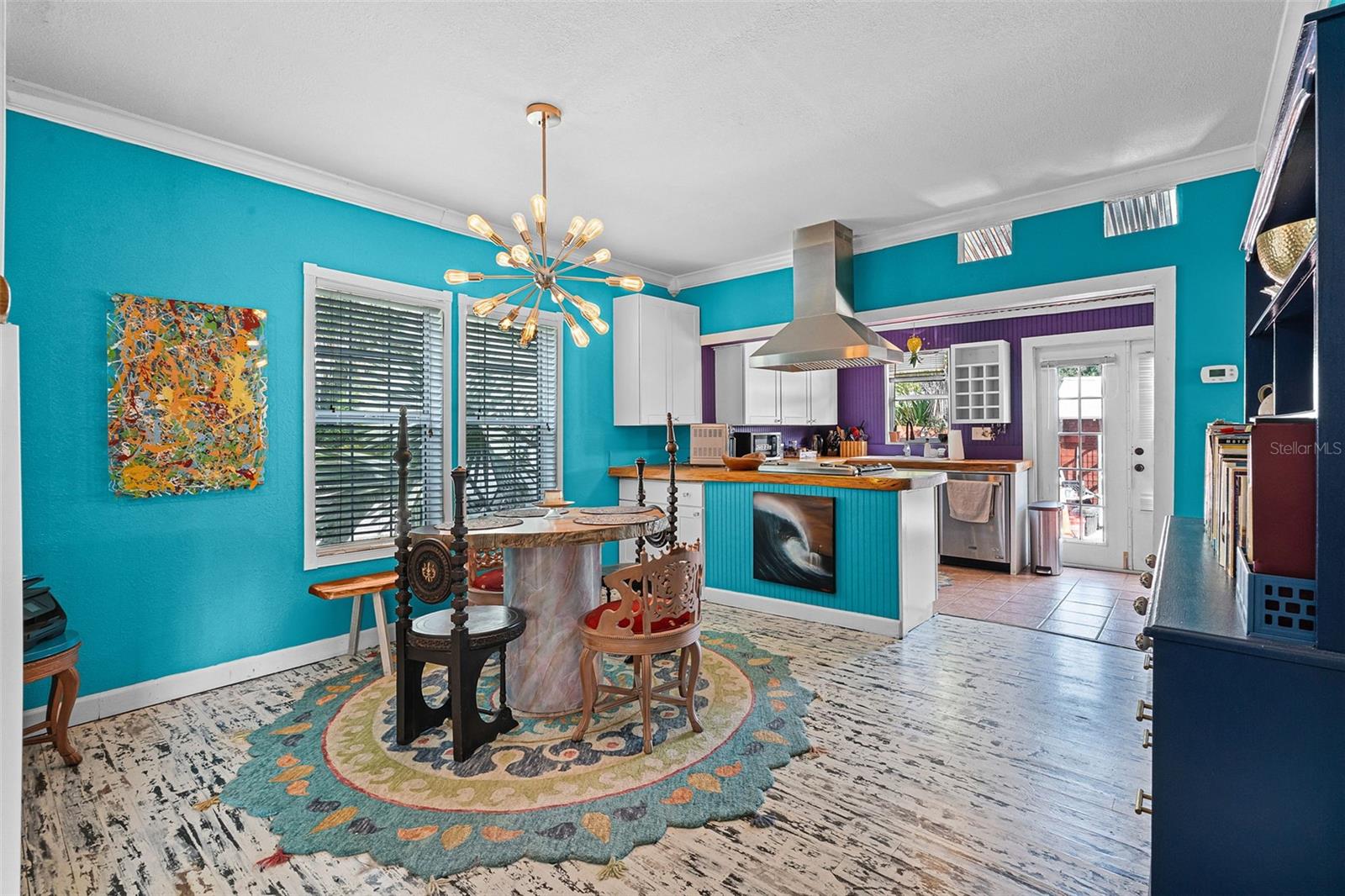 Image 9 of 41 For 300 20th Street