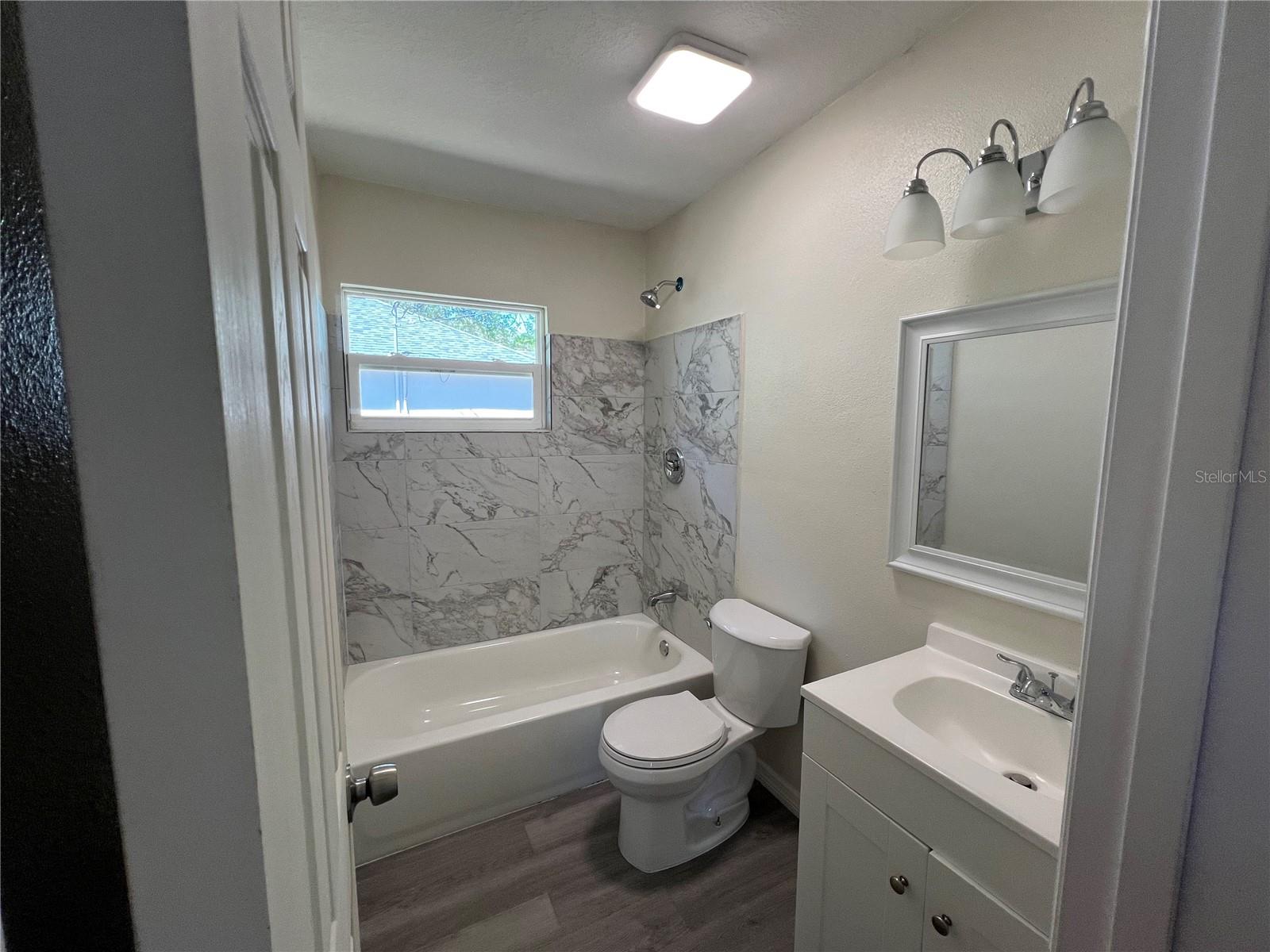 Image 6 of 23 For 2204 Pine Street