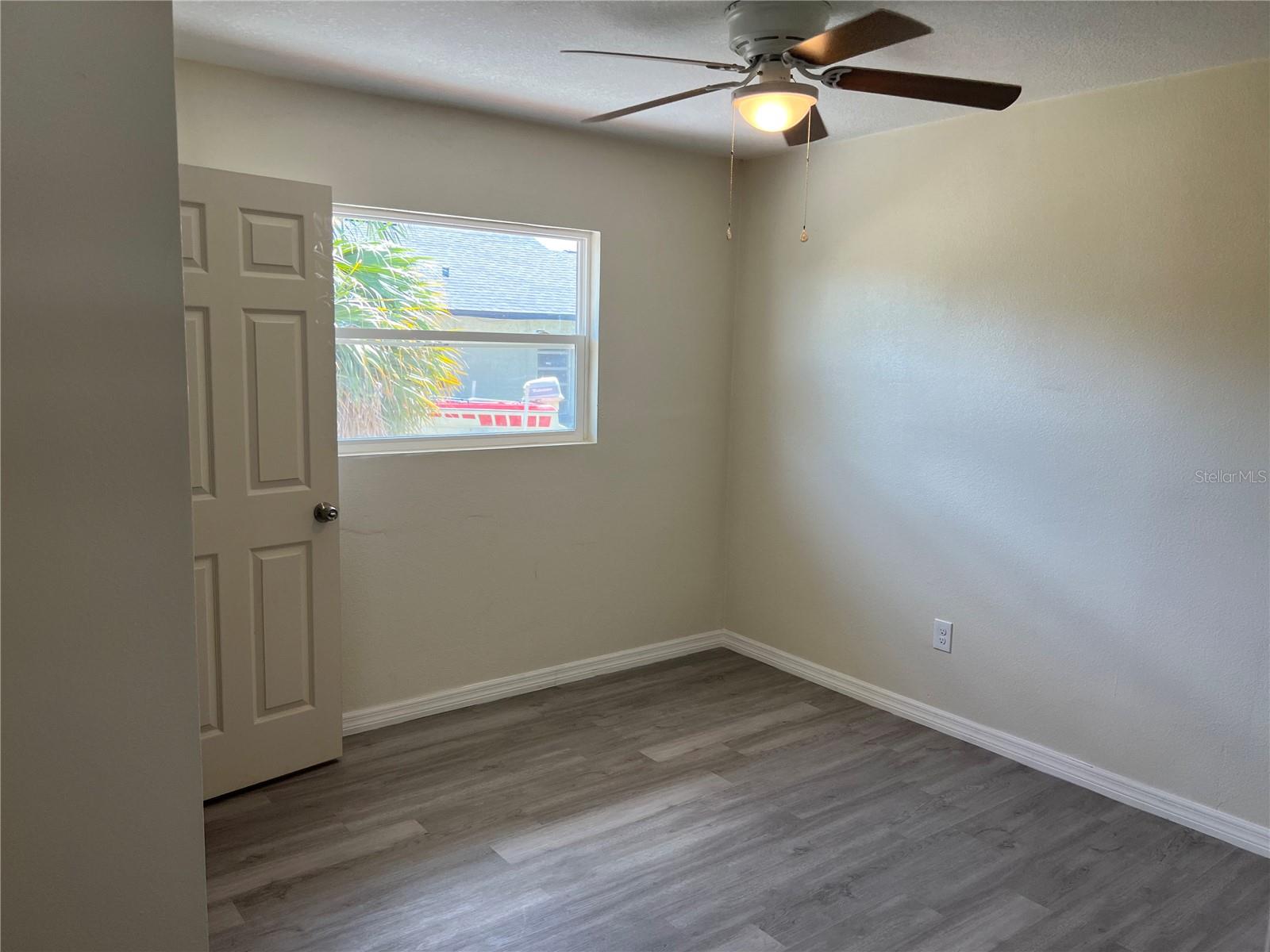 Image 7 of 23 For 2204 Pine Street
