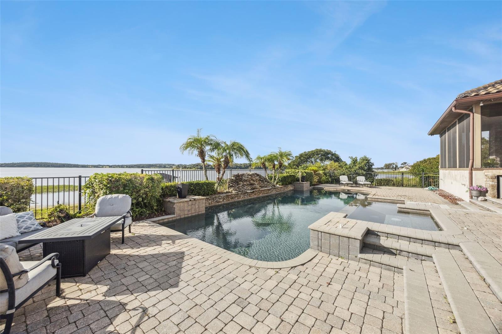 Image 13 of 97 For 17606 Cobblestone Lane