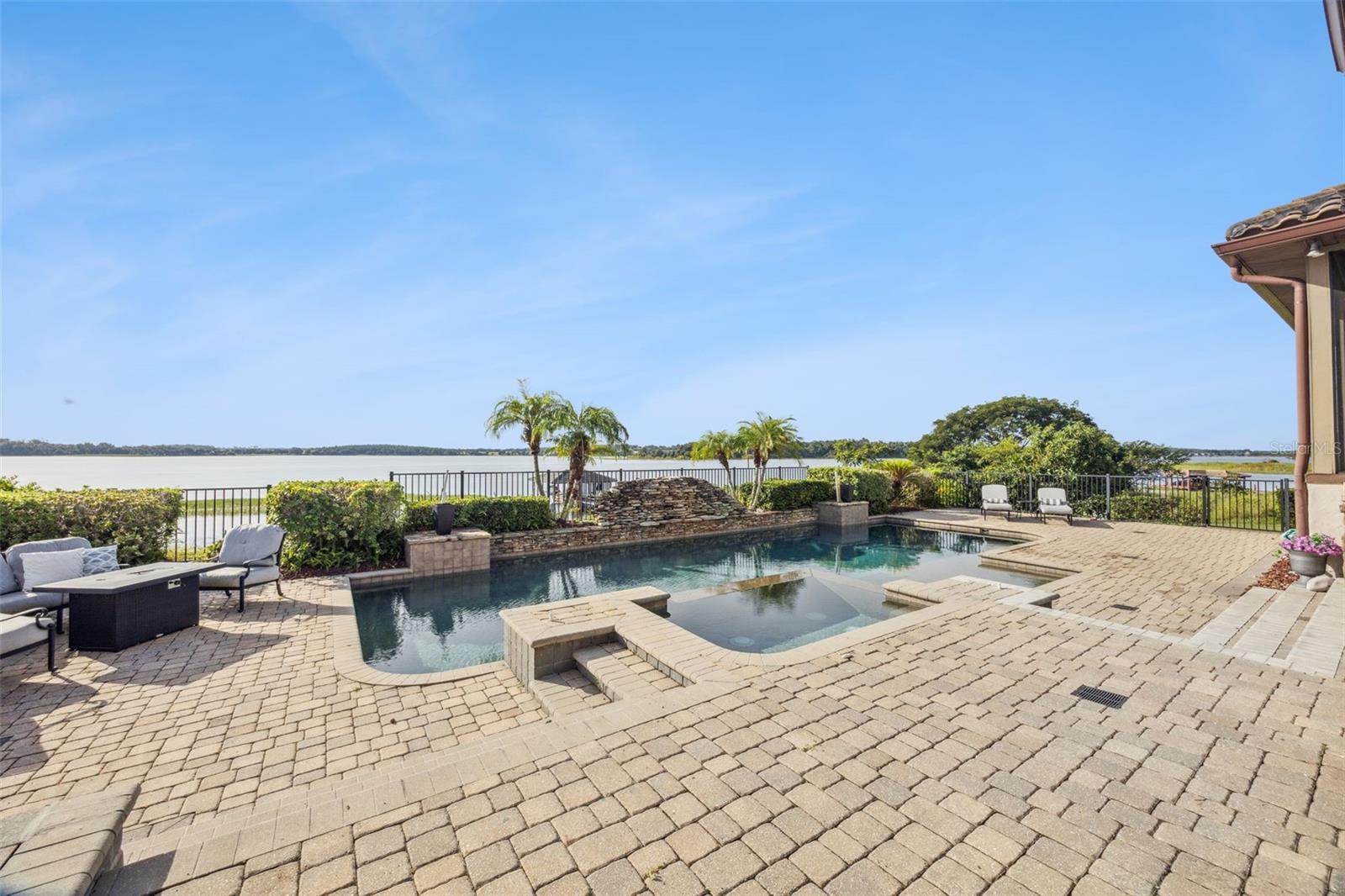 Image 17 of 97 For 17606 Cobblestone Lane