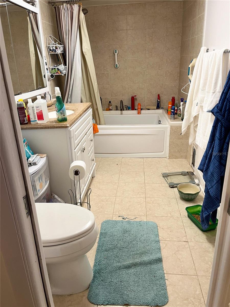 Image 11 of 12 For 6870 Parkside Drive