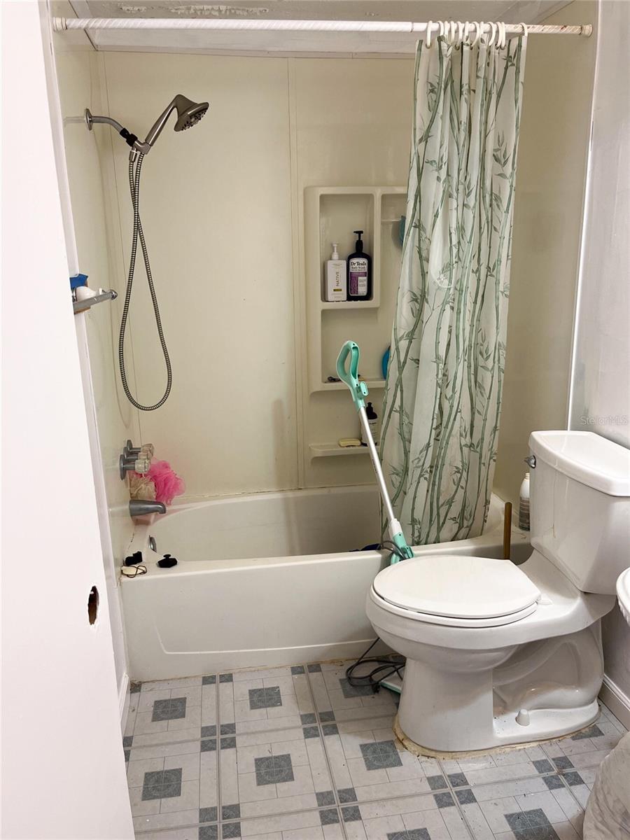 Image 12 of 12 For 6870 Parkside Drive