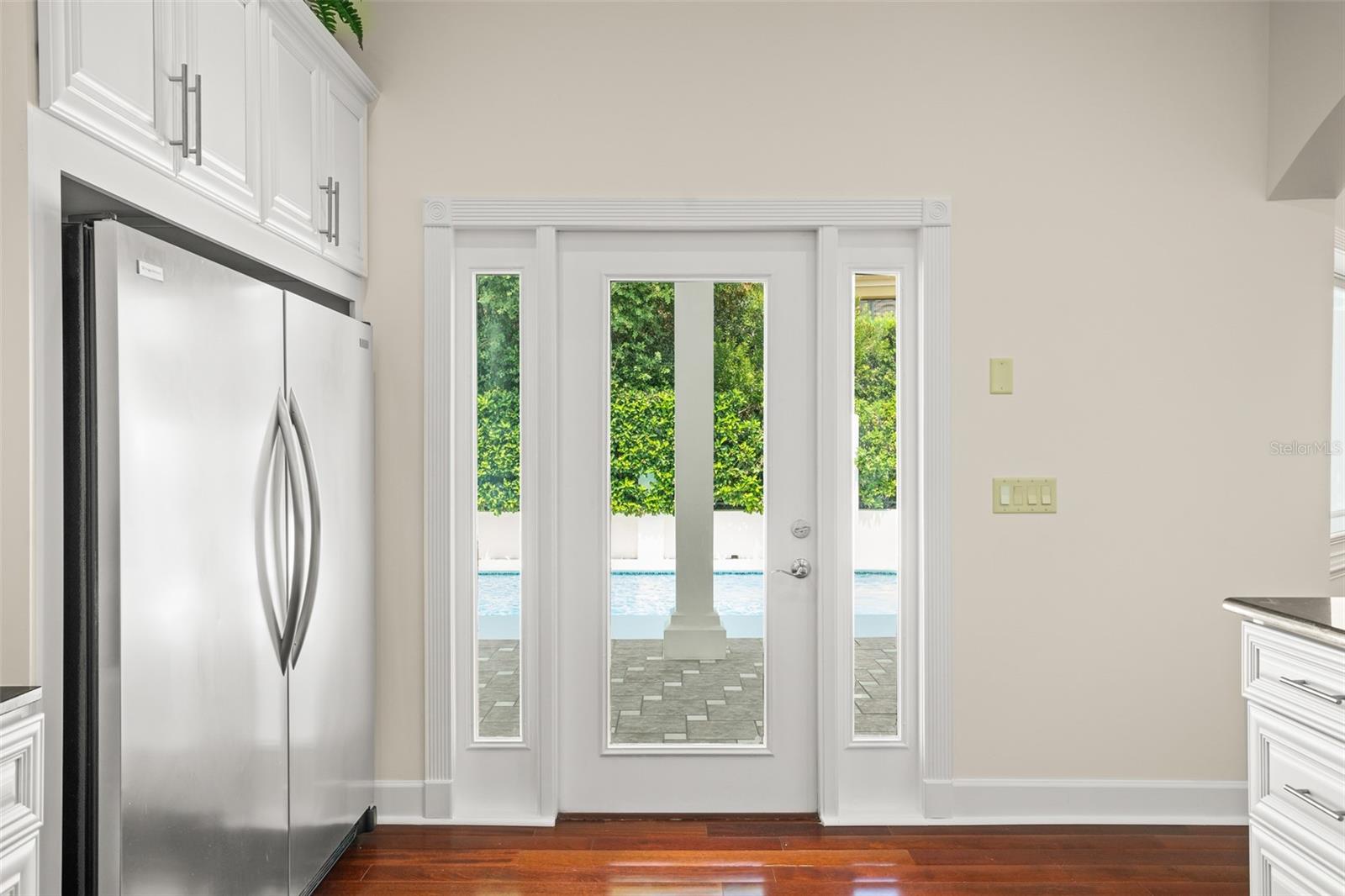 Image 25 of 56 For 9656 Bryanston Drive