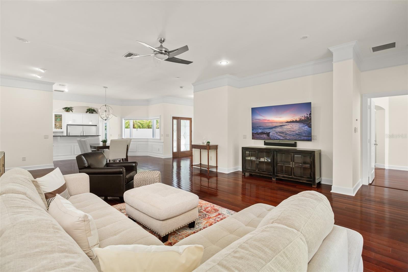 Image 27 of 56 For 9656 Bryanston Drive