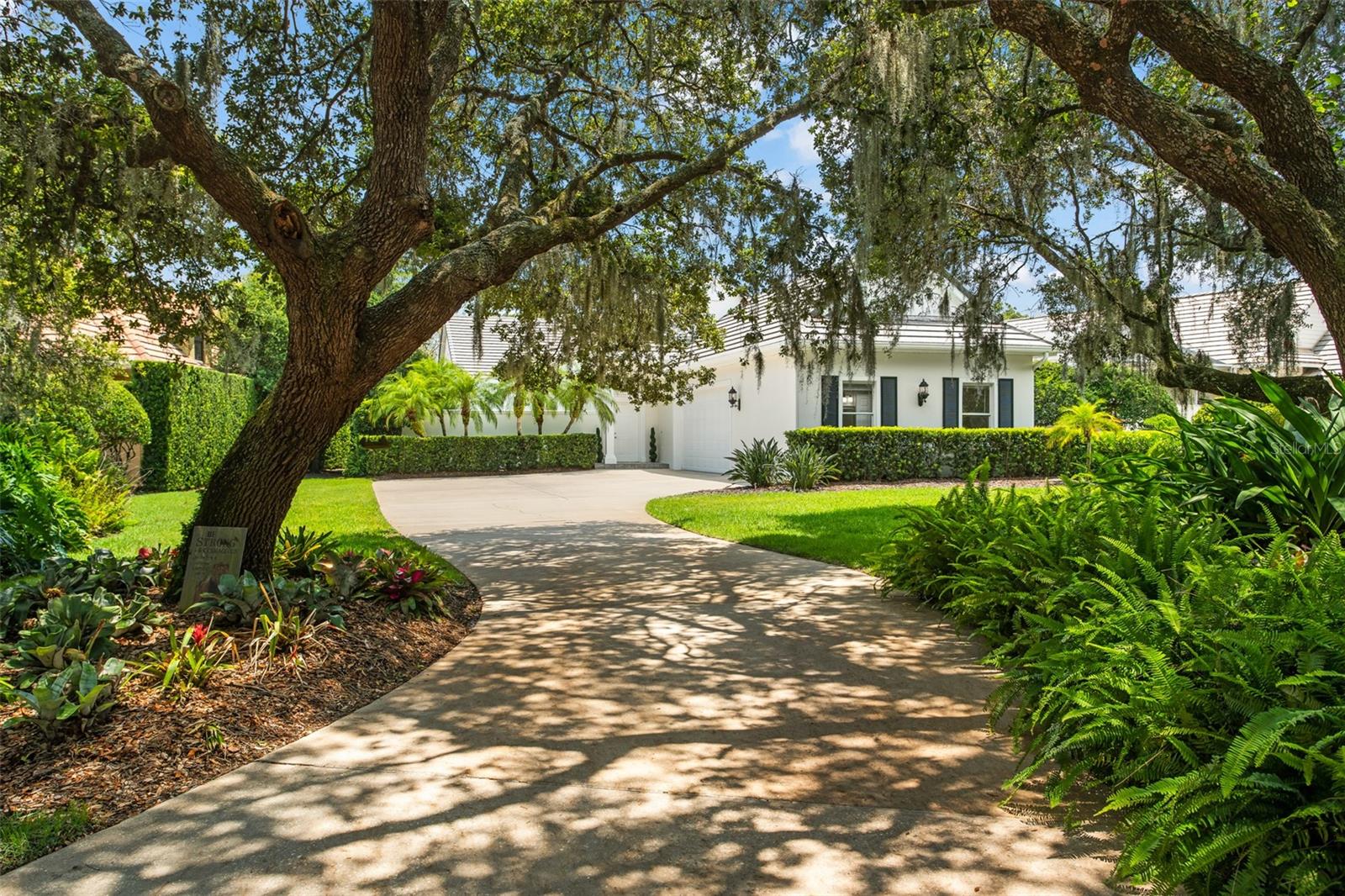 Image 3 of 56 For 9656 Bryanston Drive