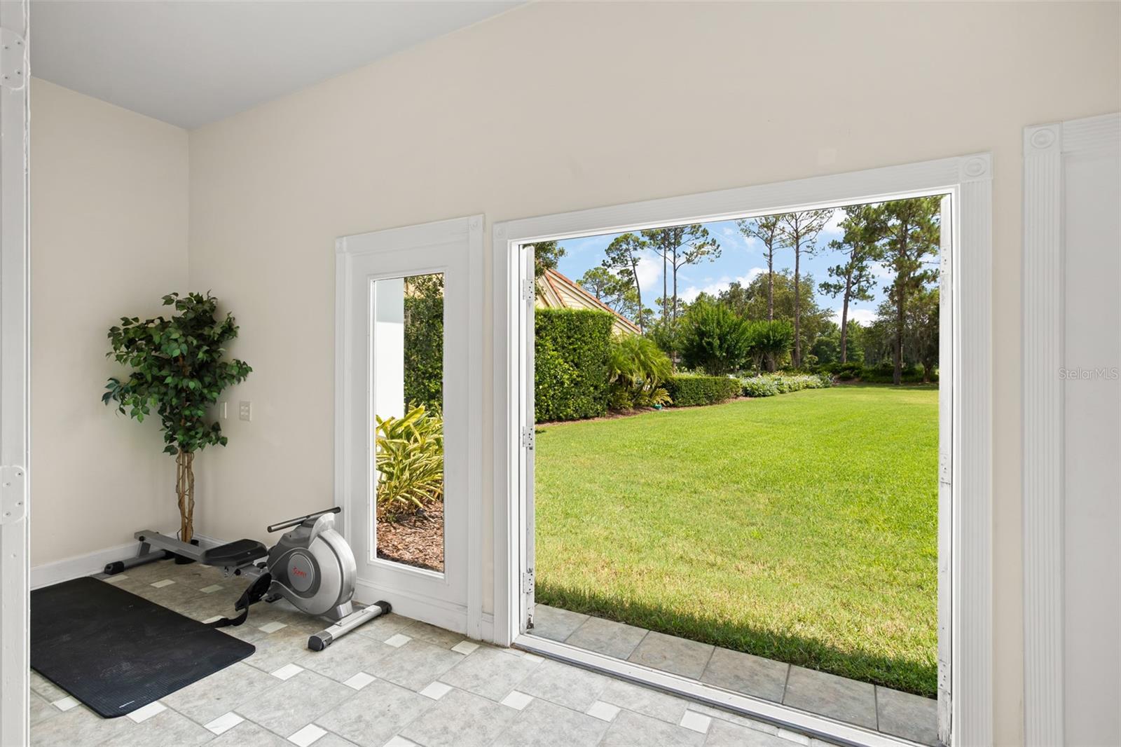 Image 32 of 56 For 9656 Bryanston Drive