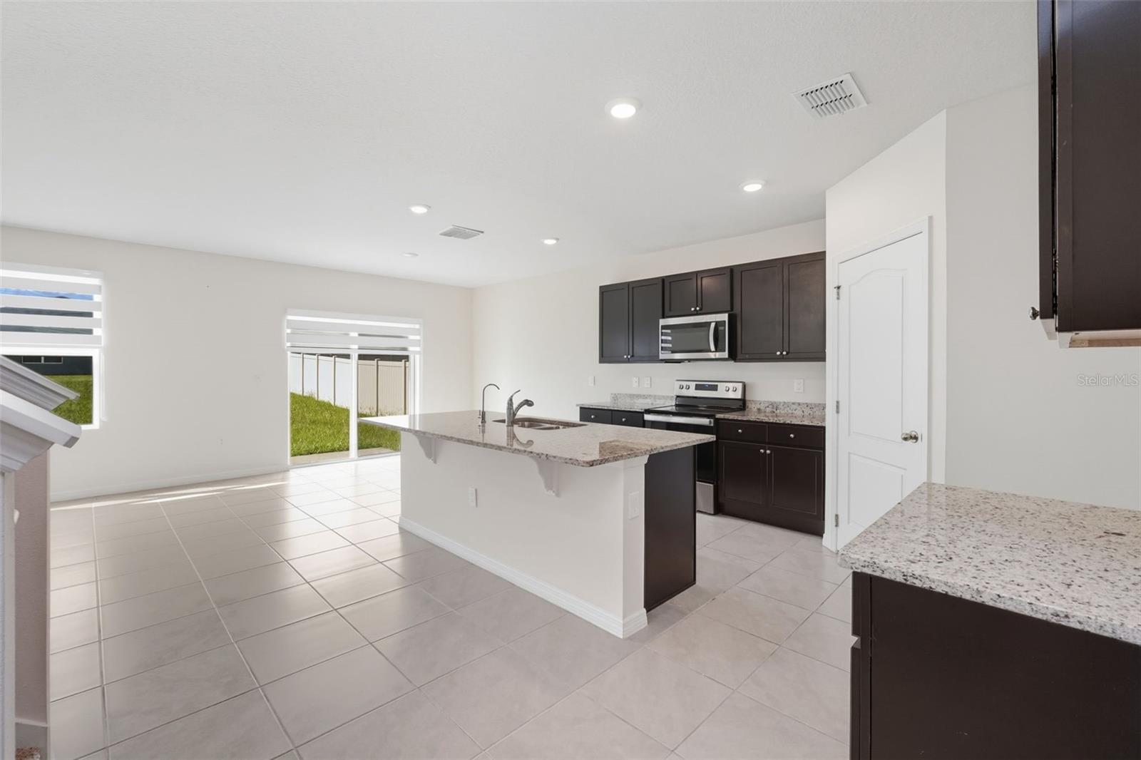 Image 10 of 50 For 1429 Sugarwood Street