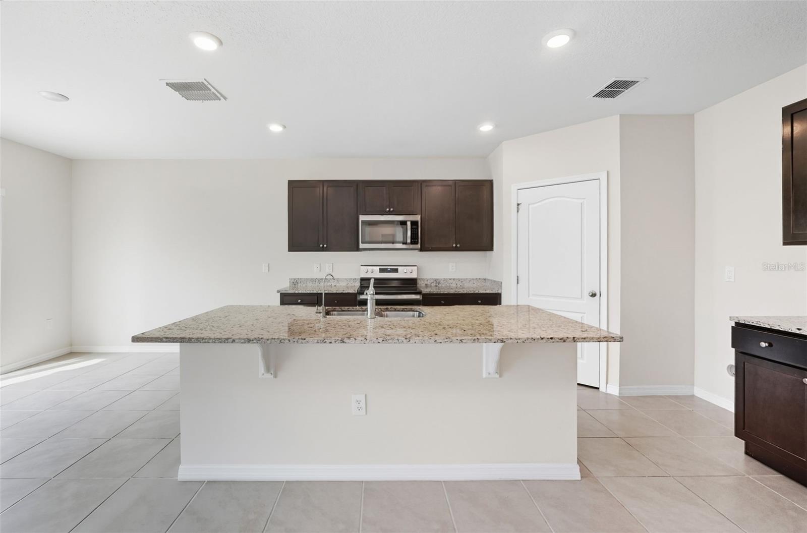 Image 11 of 50 For 1429 Sugarwood Street