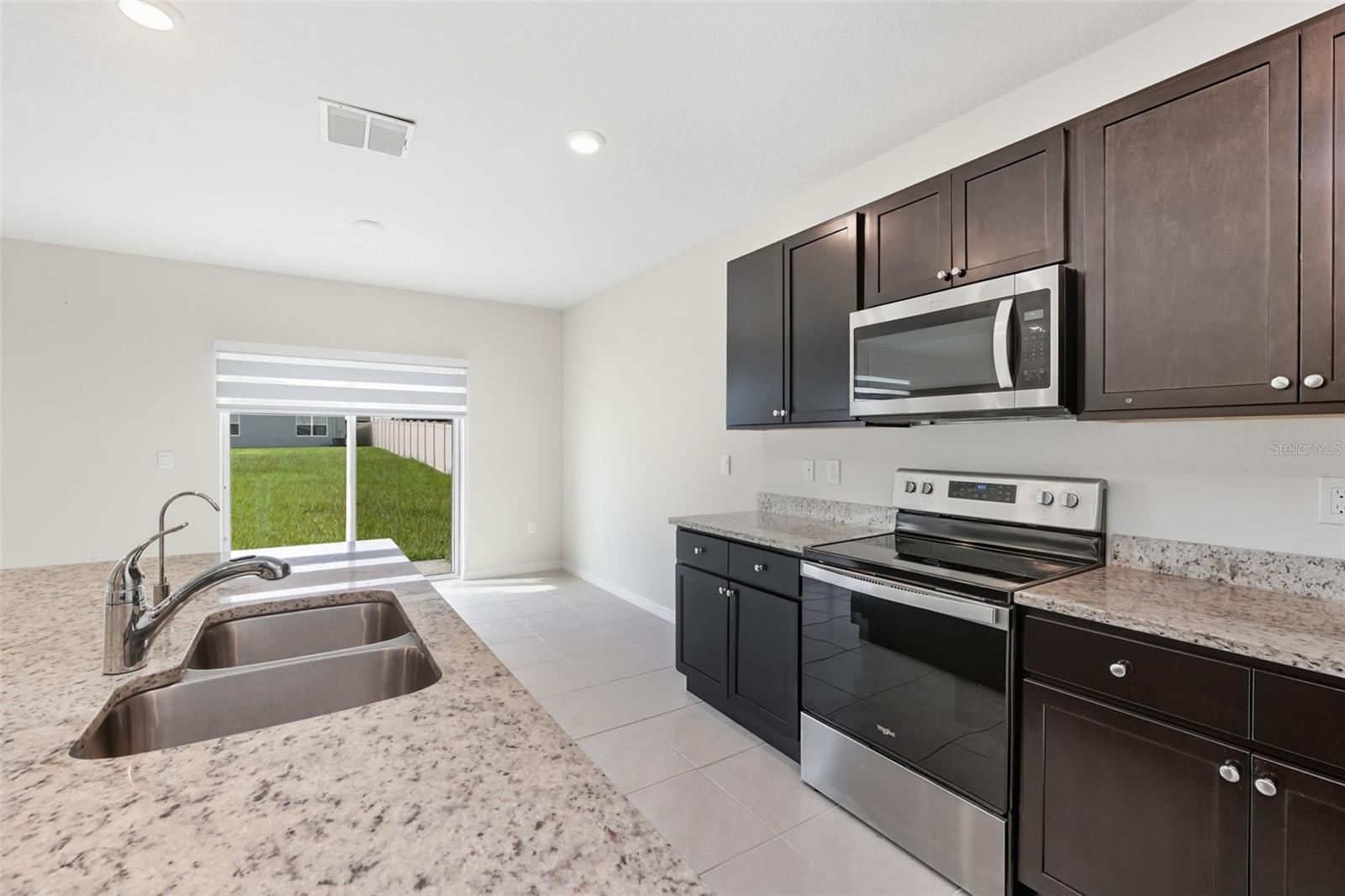Image 15 of 50 For 1429 Sugarwood Street