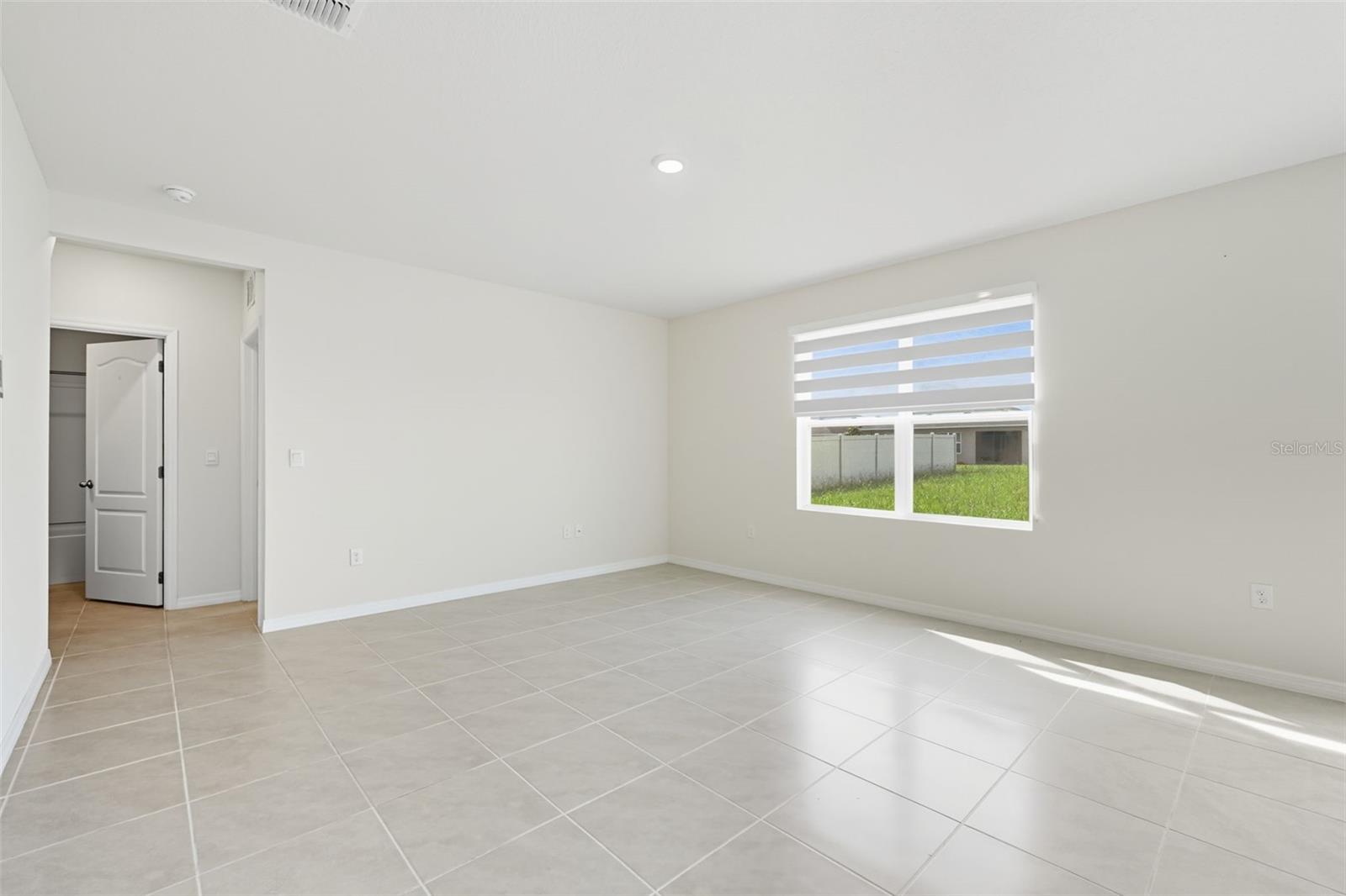 Image 22 of 50 For 1429 Sugarwood Street