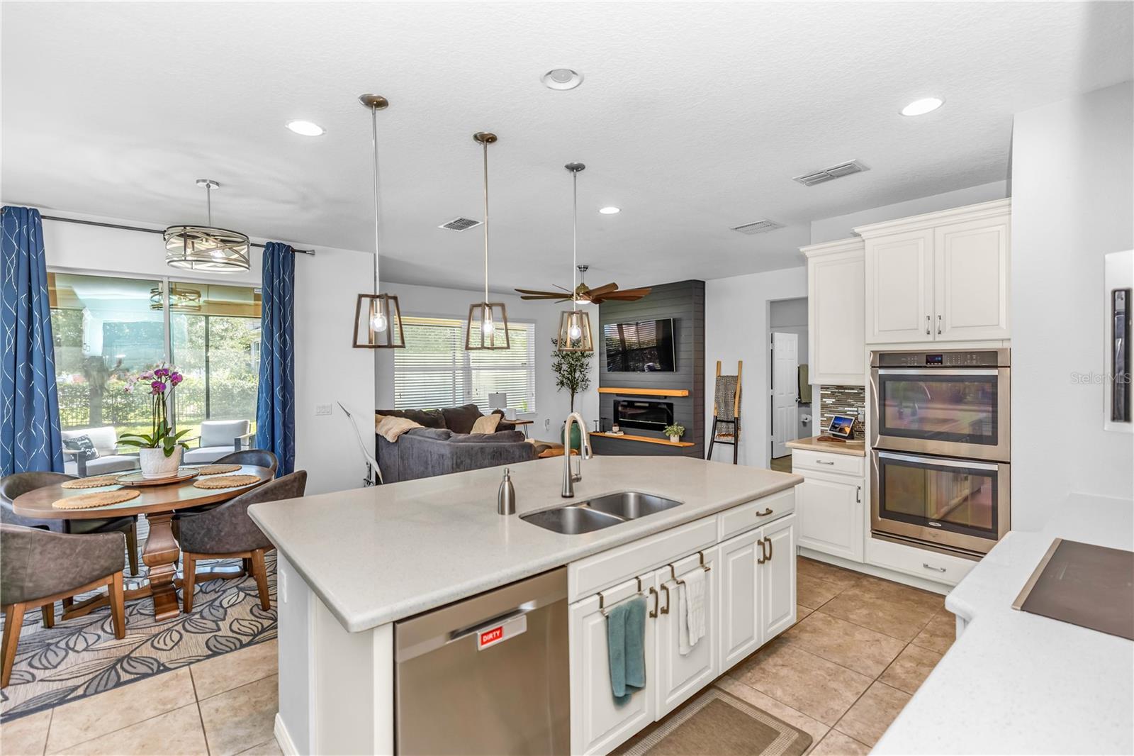 Image 13 of 53 For 3996 Prairie Reserve Boulevard