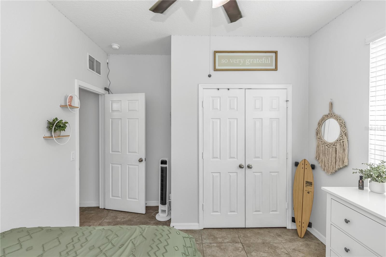 Image 18 of 53 For 3996 Prairie Reserve Boulevard