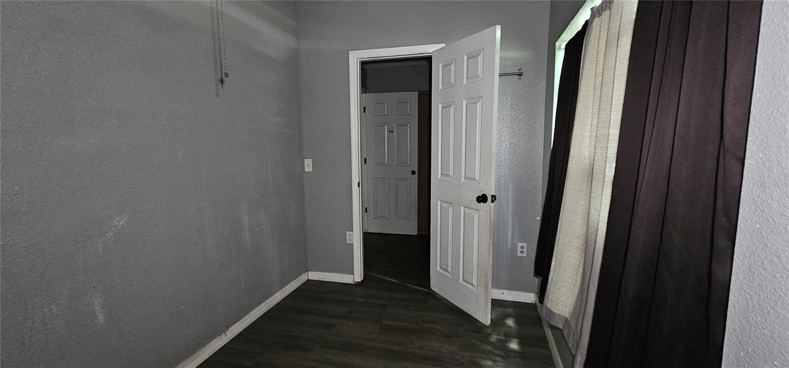 Image 27 of 56 For 2570 Coachman Drive