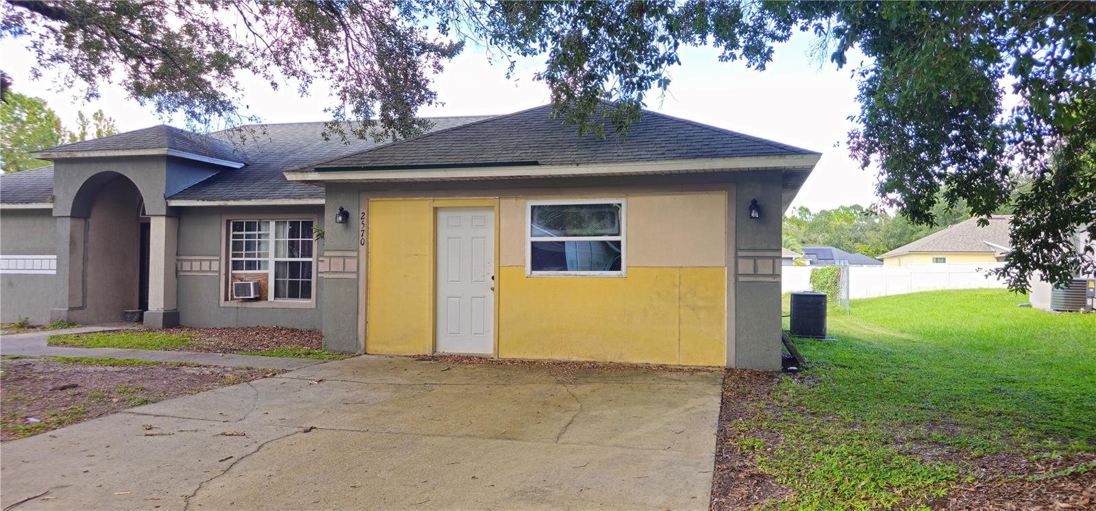 Image 4 of 56 For 2570 Coachman Drive