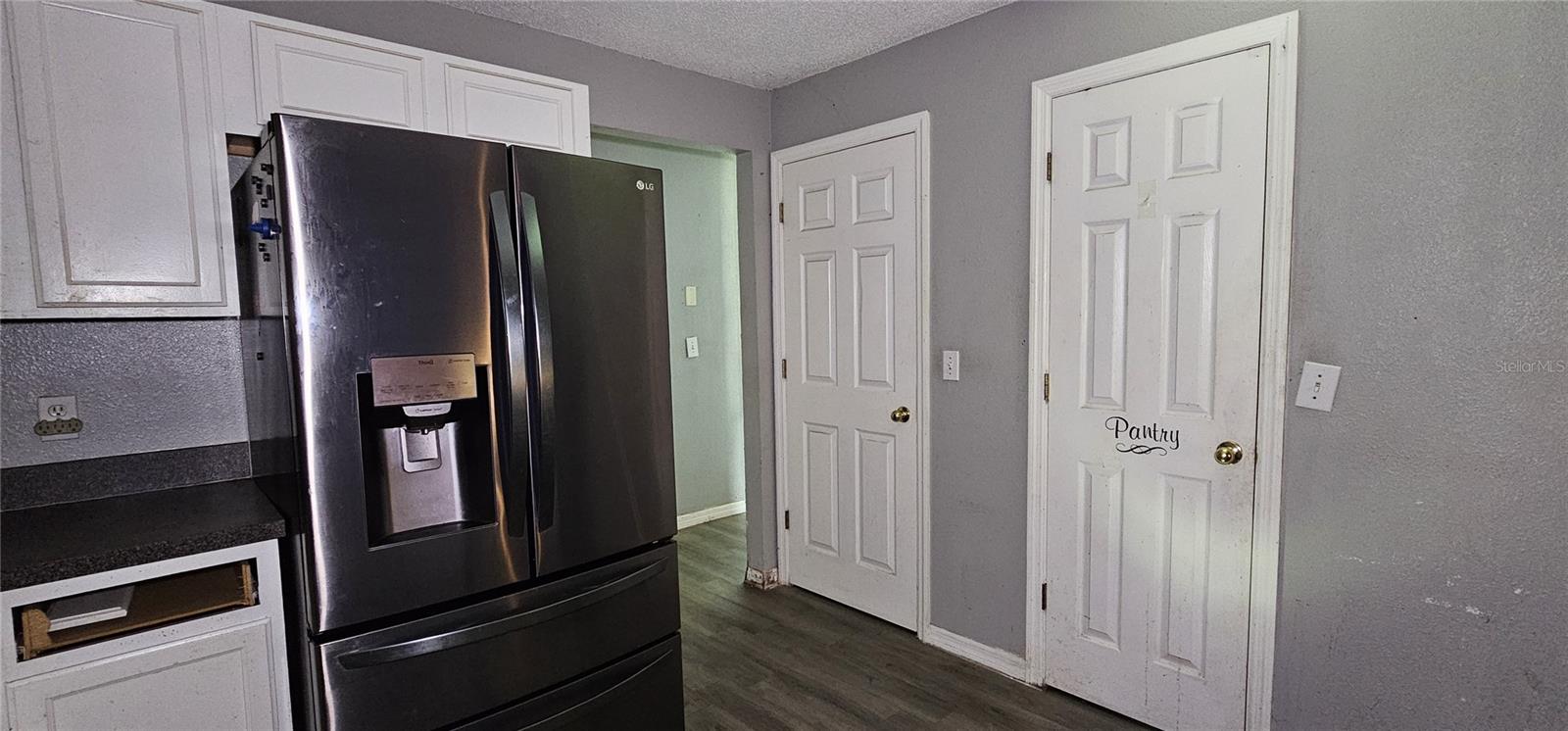 Image 8 of 56 For 2570 Coachman Drive