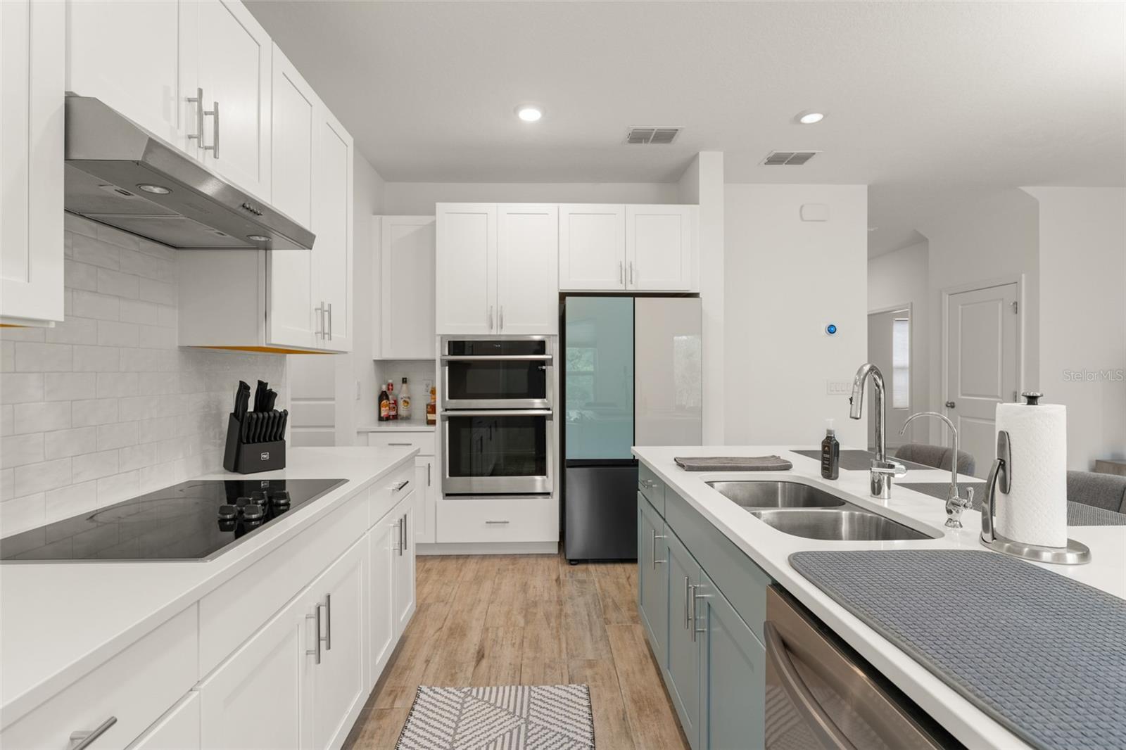Image 11 of 32 For 1612 Hill Park Drive