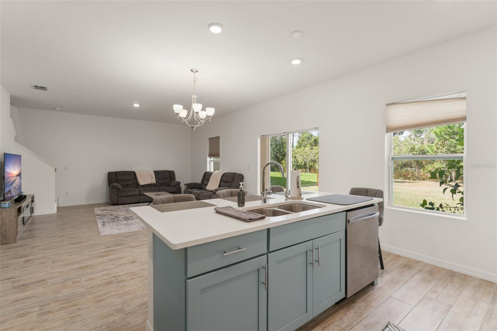 Image 13 of 32 For 1612 Hill Park Drive