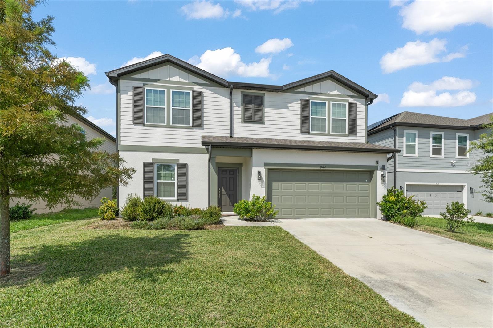 Image 2 of 32 For 1612 Hill Park Drive