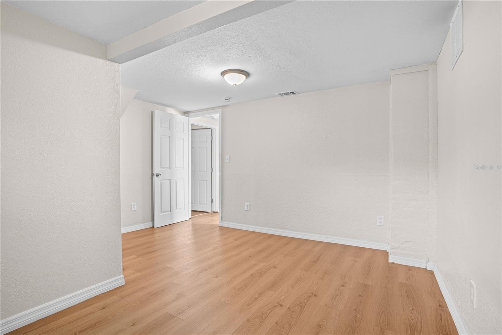 Image 19 of 36 For 1340 Delaney Drive