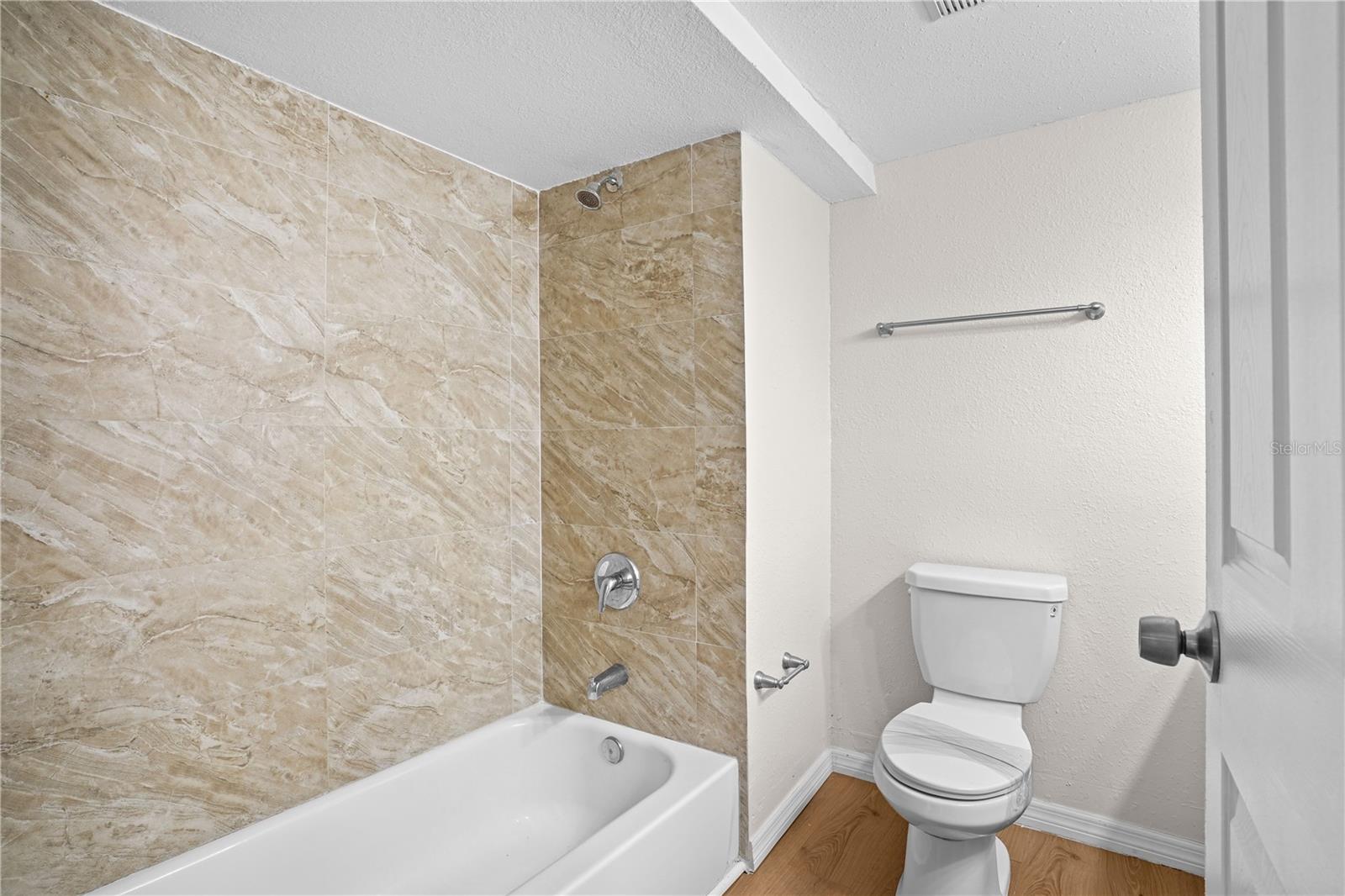 Image 21 of 36 For 1340 Delaney Drive