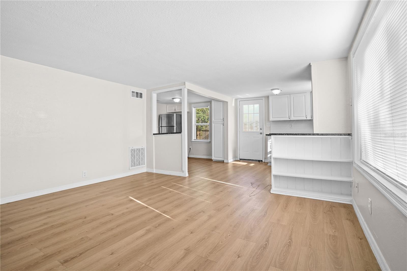 Image 5 of 36 For 1340 Delaney Drive