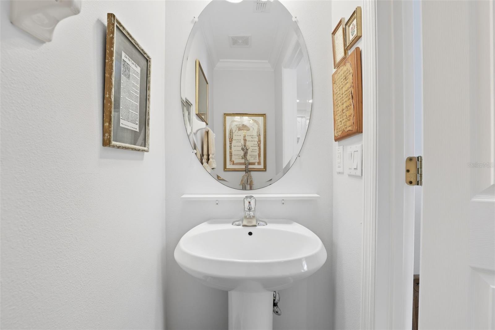 Image 12 of 22 For 9129 Oak Fern Drive