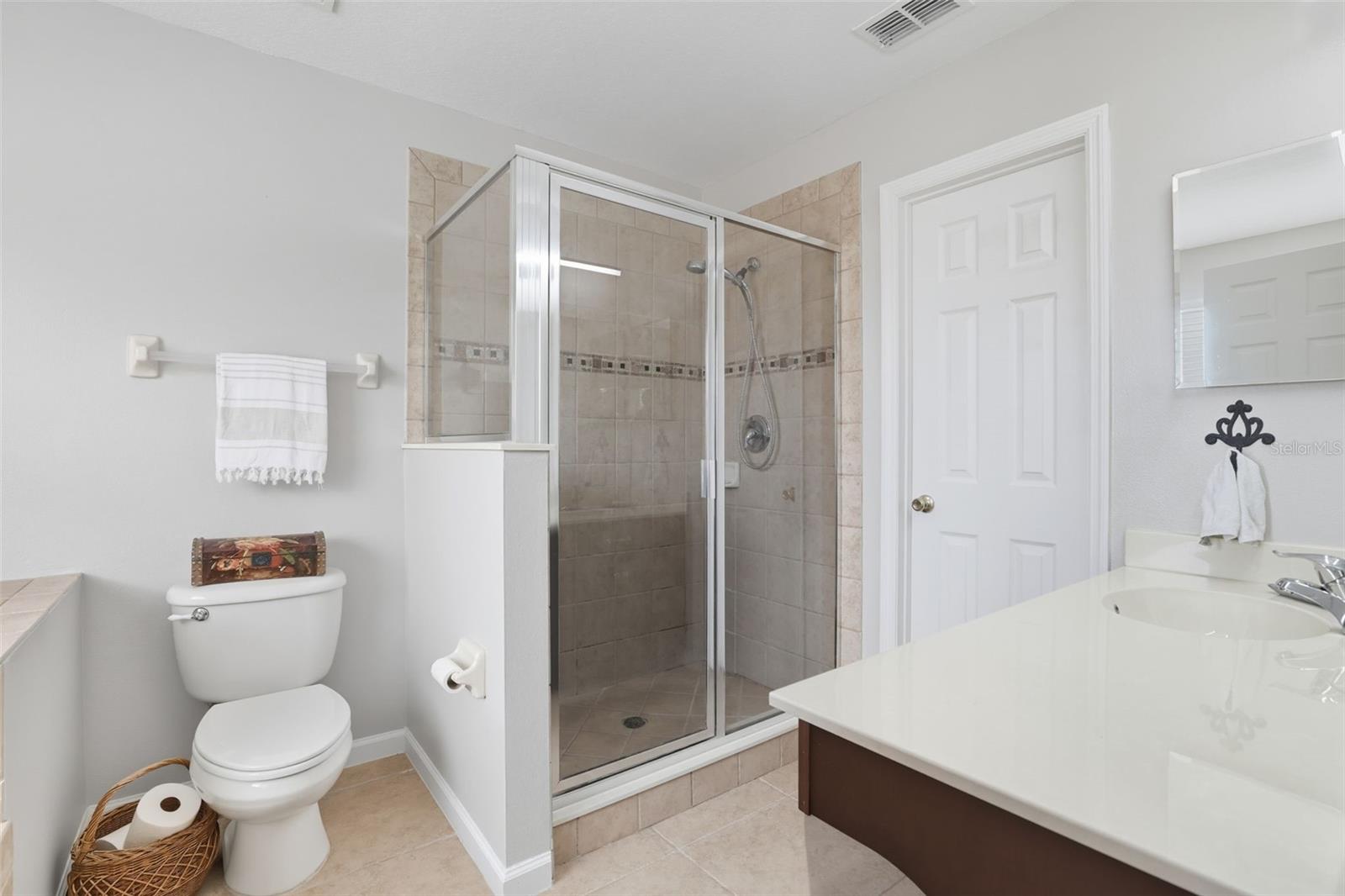 Image 15 of 22 For 9129 Oak Fern Drive