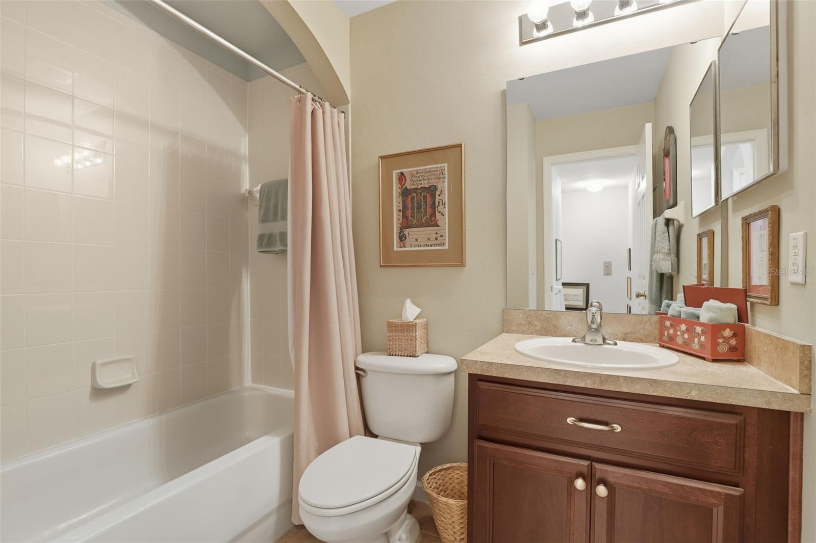 Image 17 of 22 For 9129 Oak Fern Drive