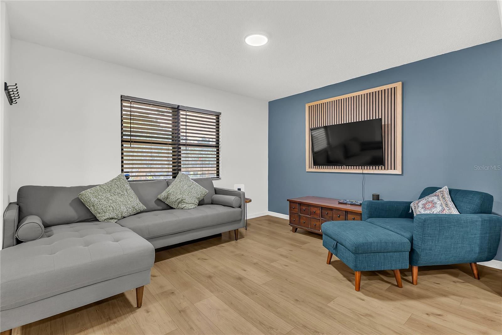 Image 11 of 21 For 1451 Greenwood Avenue