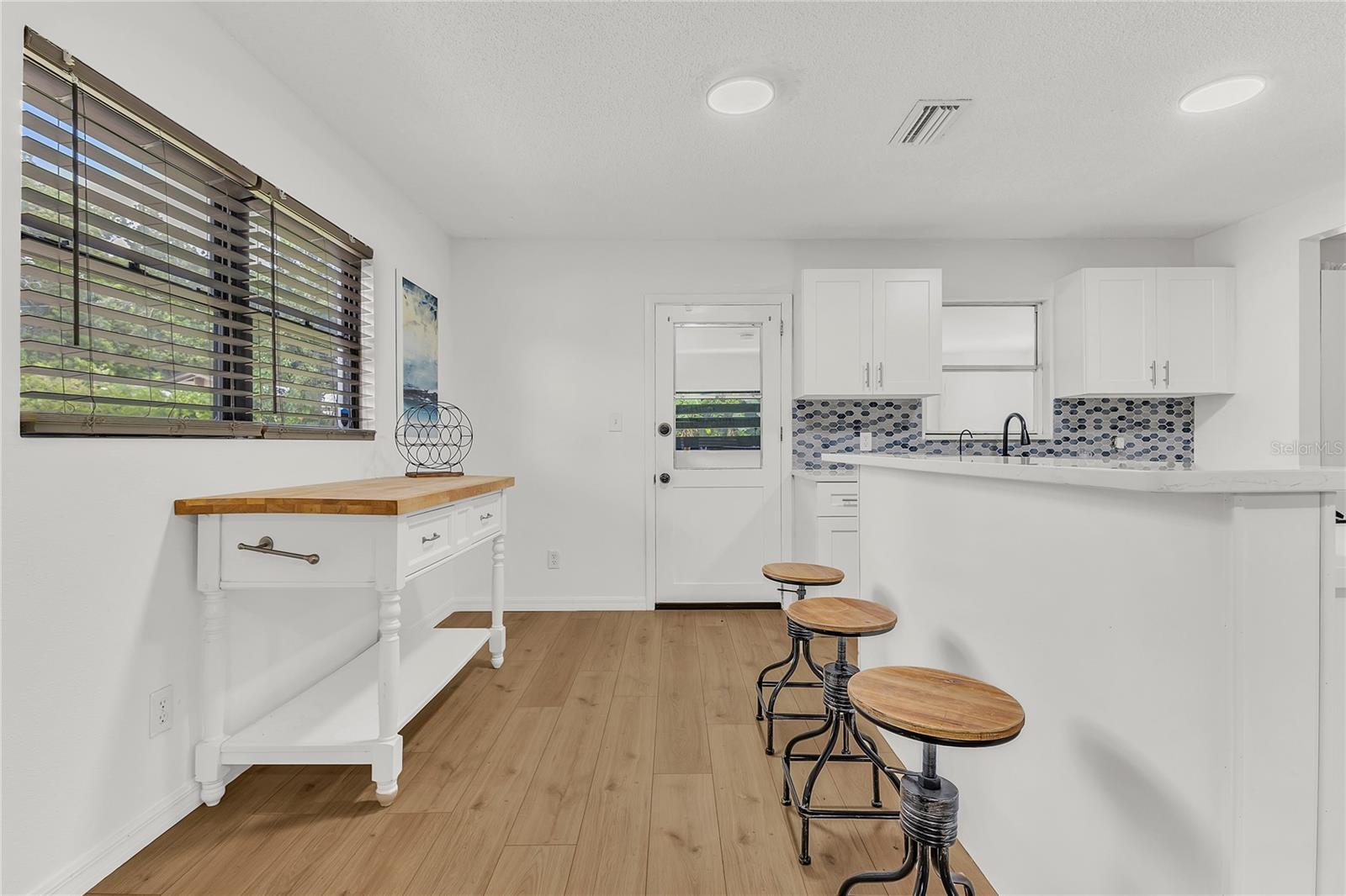 Image 12 of 21 For 1451 Greenwood Avenue