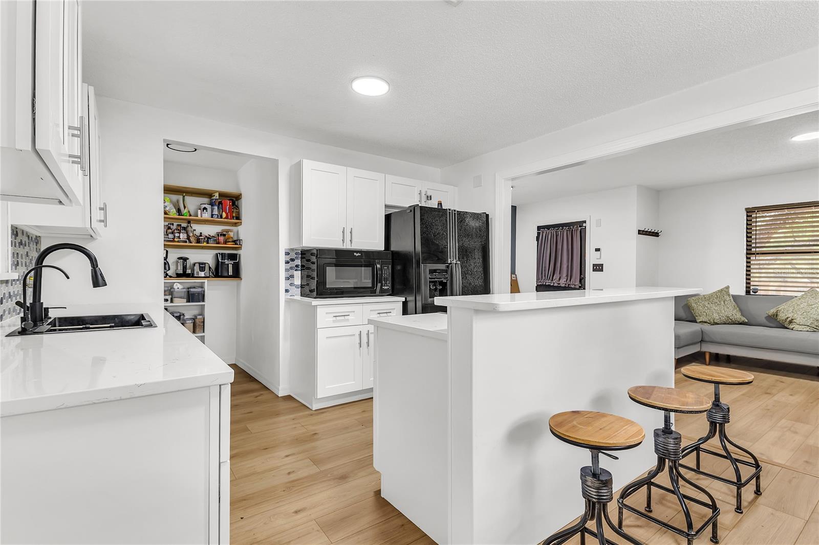 Image 13 of 21 For 1451 Greenwood Avenue