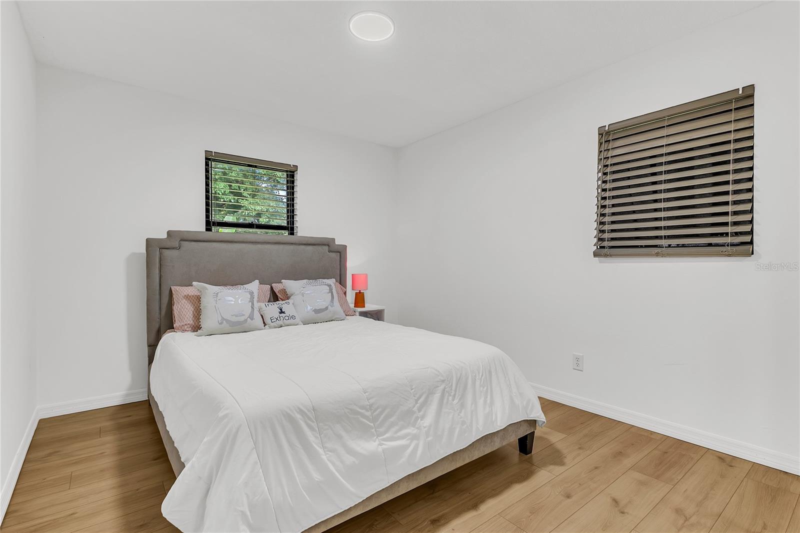 Image 20 of 21 For 1451 Greenwood Avenue