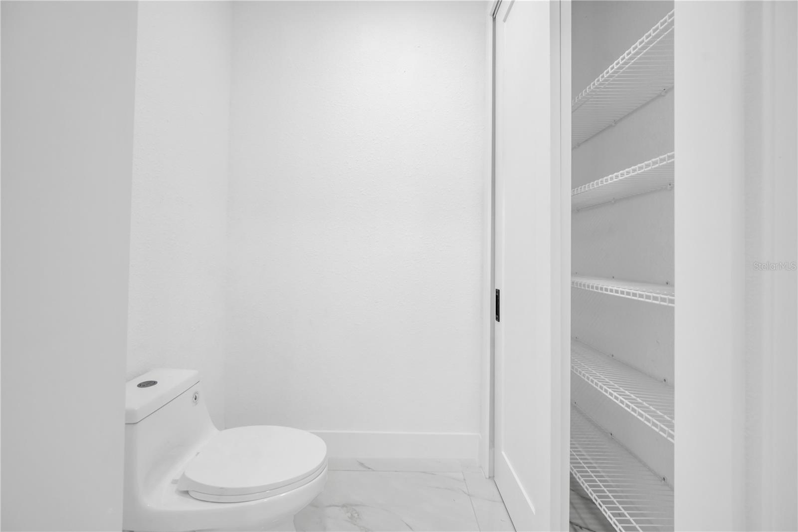 Image 19 of 38 For 358 Vitorio Street