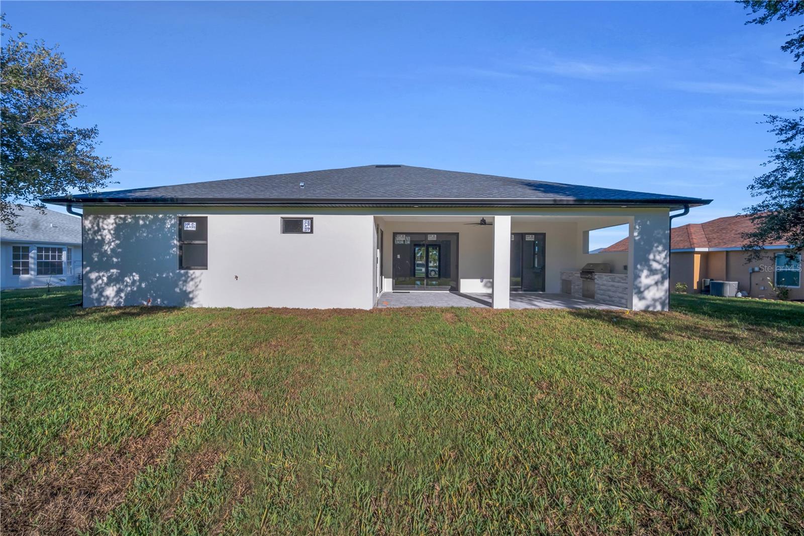 Image 25 of 38 For 358 Vitorio Street