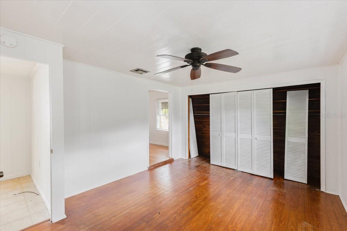 Image 7 of 16 For 1635 Crestwood Drive