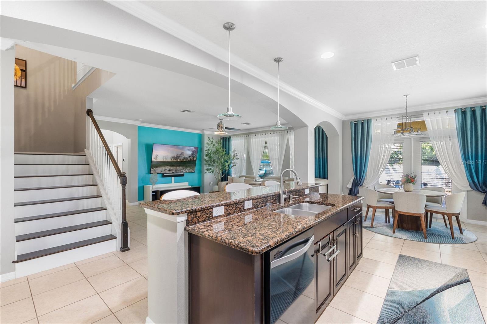 Image 16 of 64 For 2438 View Ridge Way