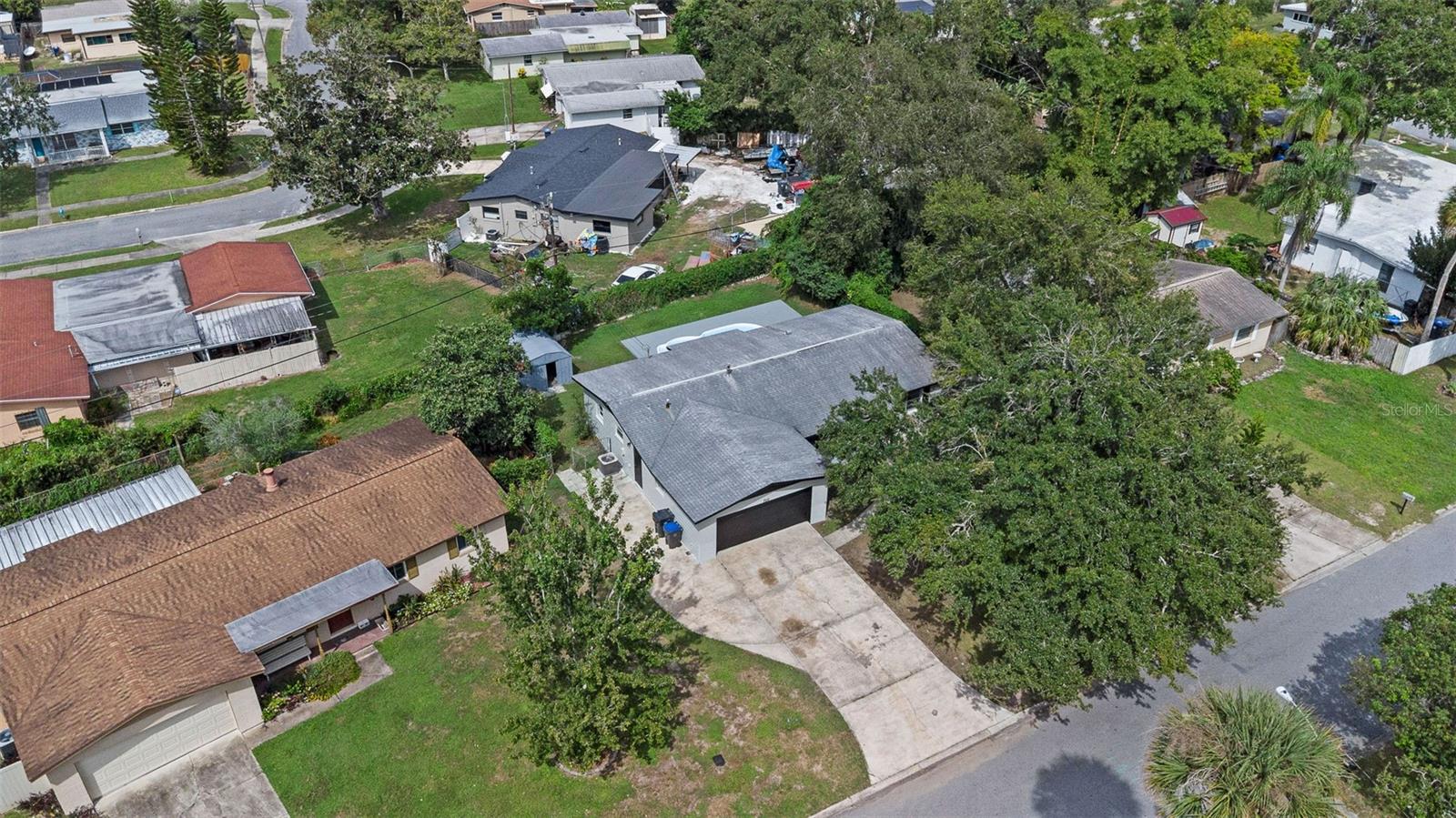 Image 20 of 22 For 720 Everglades Court