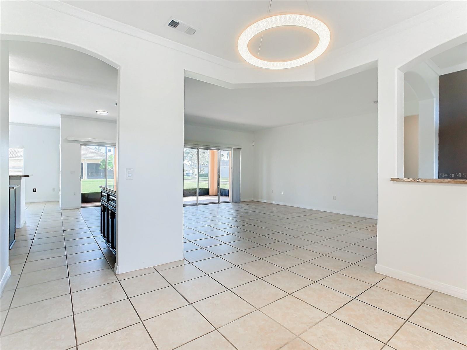 Image 5 of 58 For 3623 Weatherfield Drive