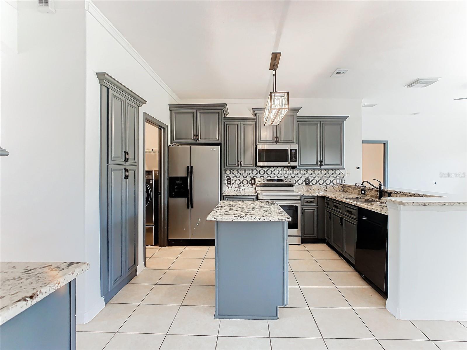 Image 8 of 58 For 3623 Weatherfield Drive