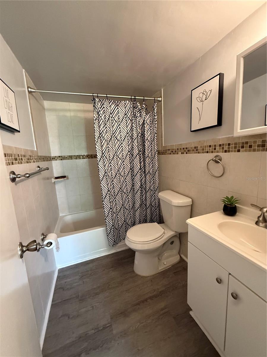 Image 16 of 20 For 3242 Semoran Boulevard 21