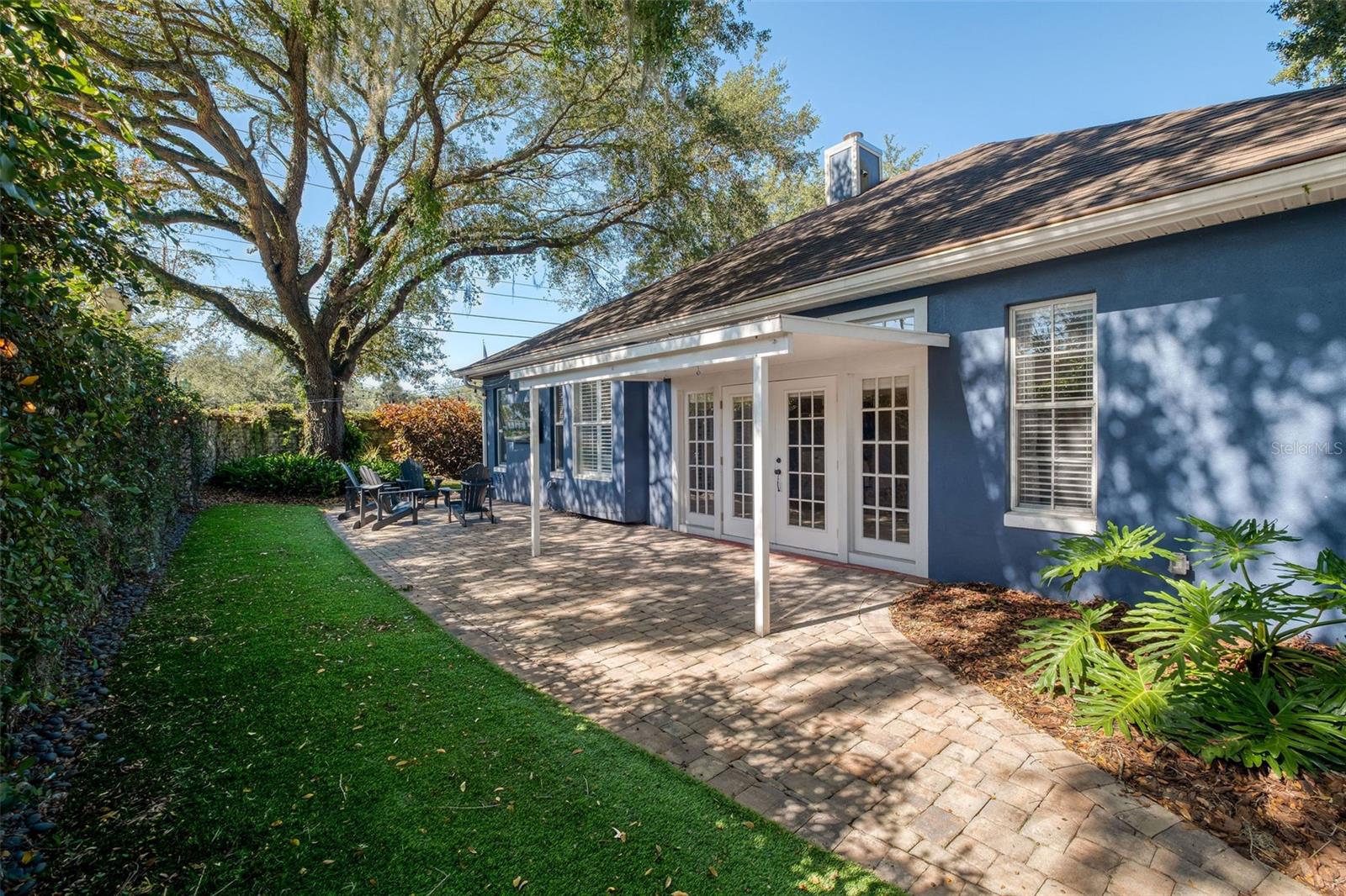 Image 26 of 37 For 601 Lake Harbor Circle