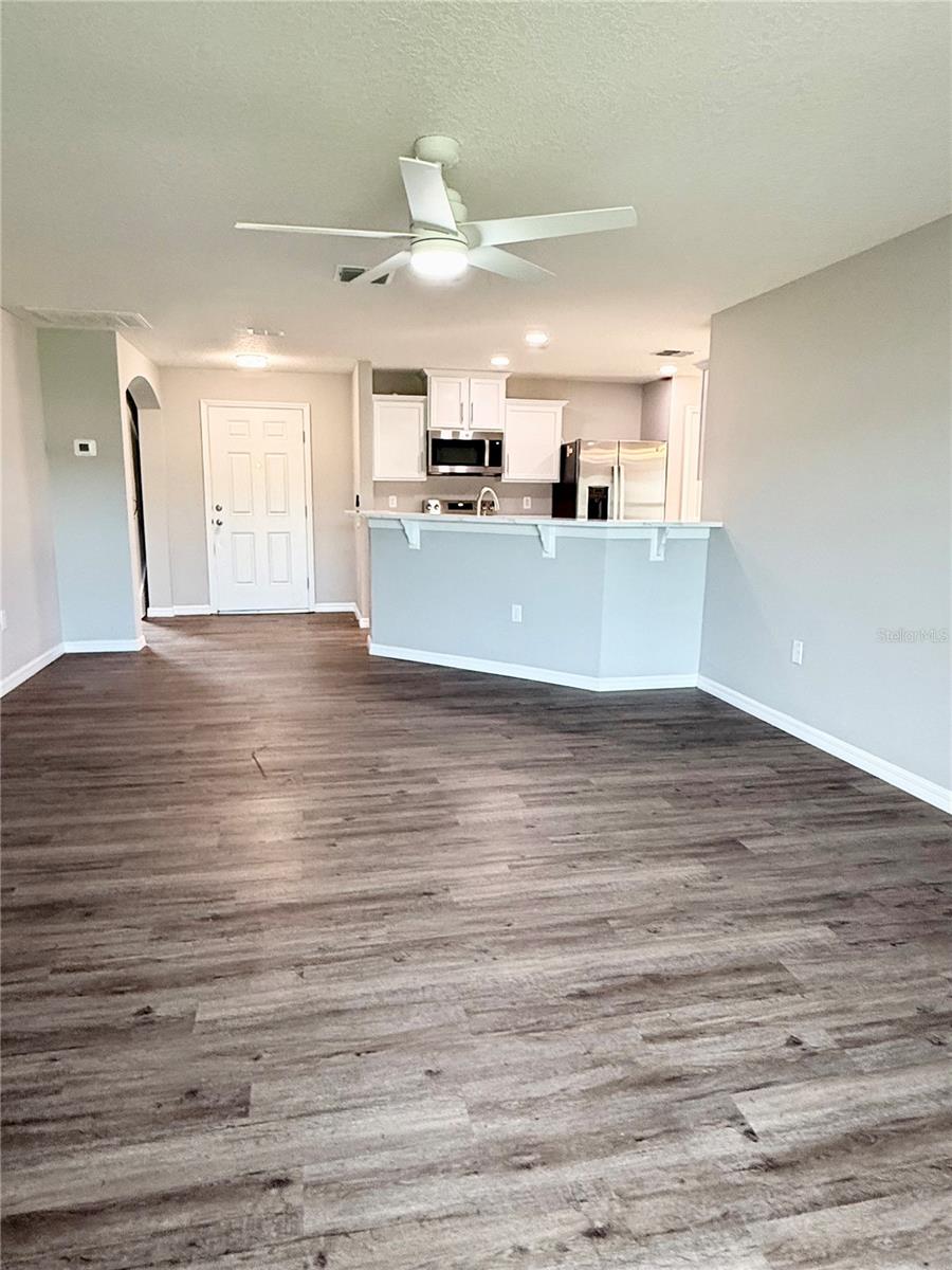 Image 7 of 26 For 30919 Water Lily Drive