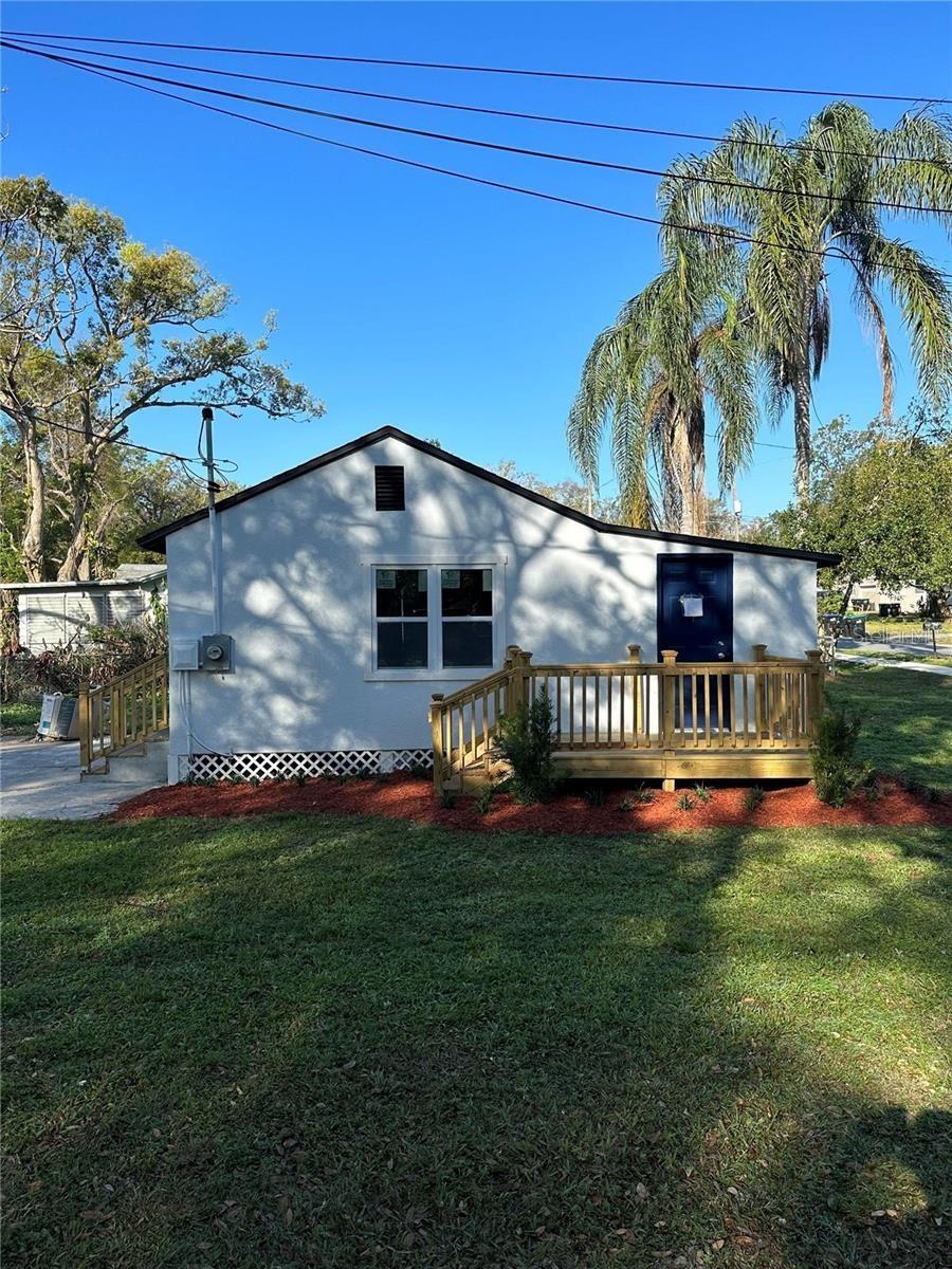 Image 2 of 13 For 1000 35th Street