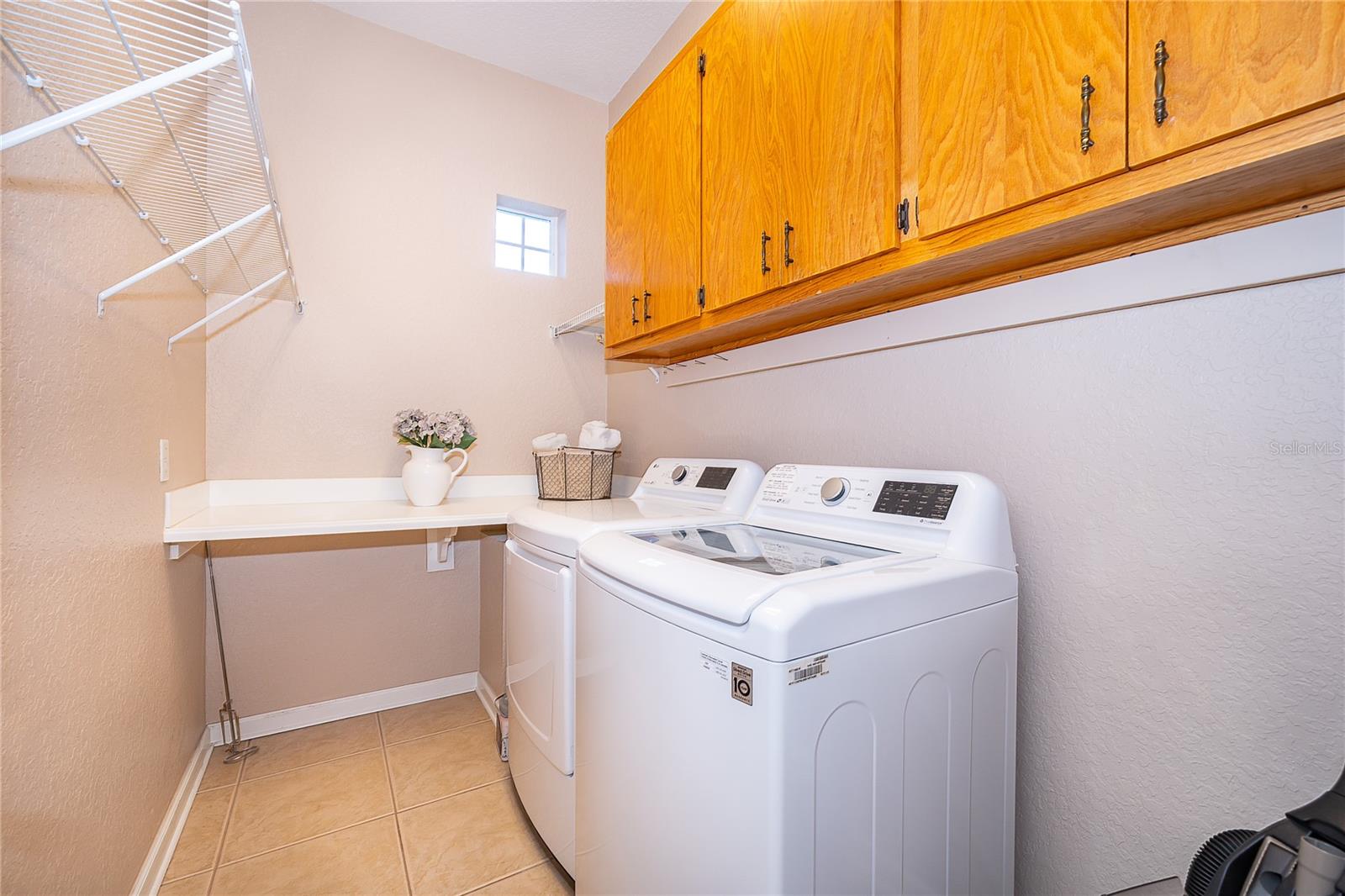 Image 31 of 64 For 208 Del Sol Avenue