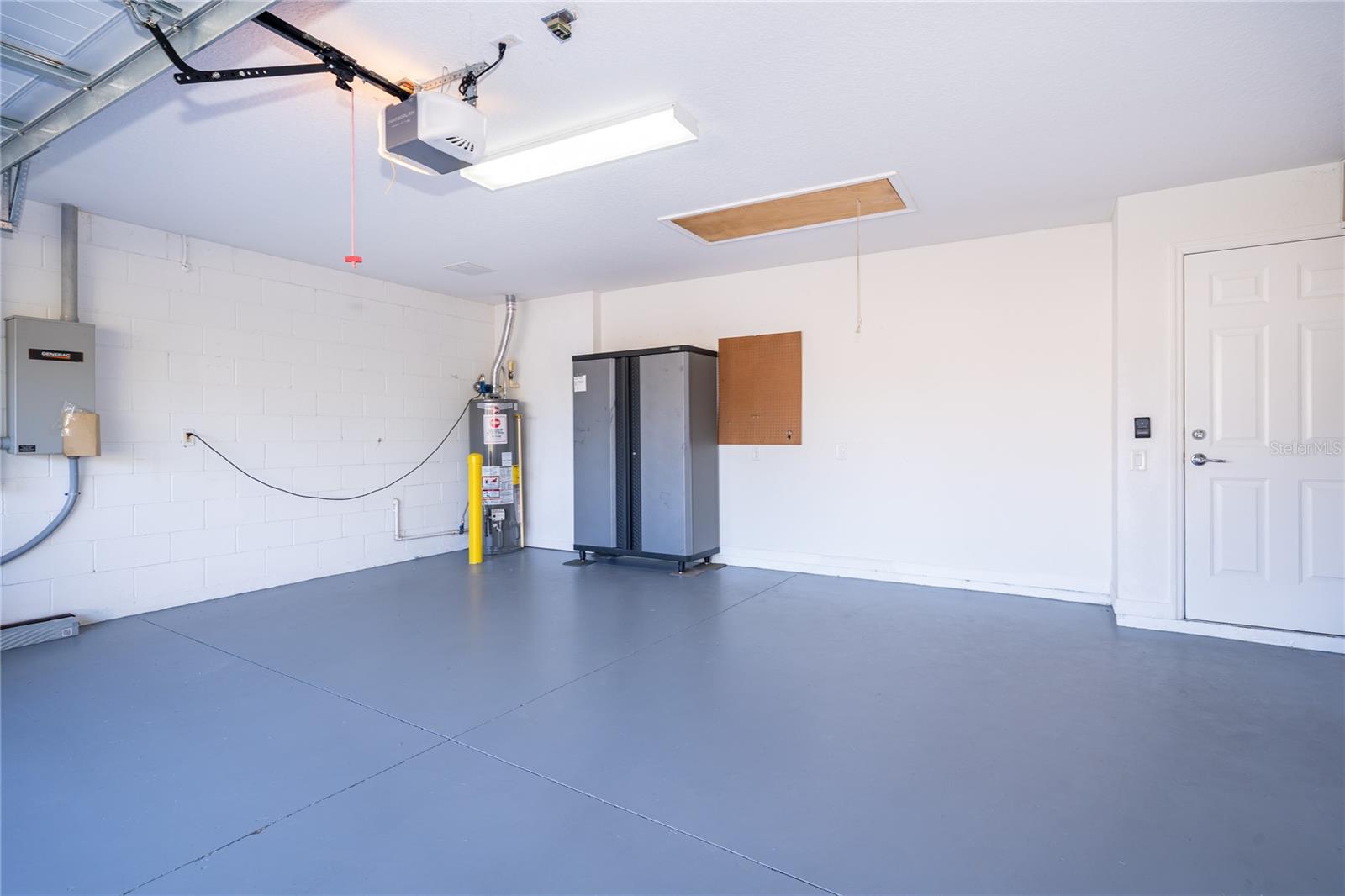 Image 35 of 64 For 208 Del Sol Avenue